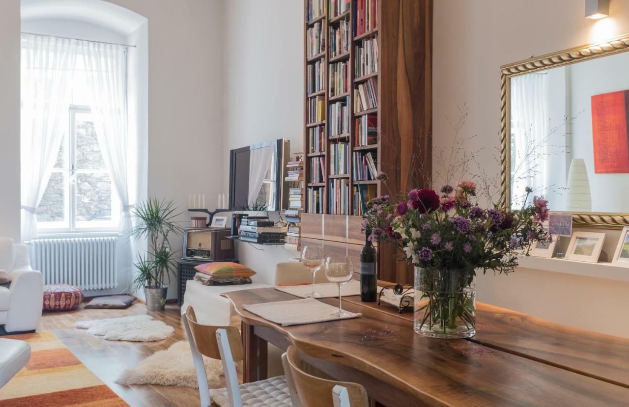 Spacious Old Town Luxury Apartment Linz Exterior foto