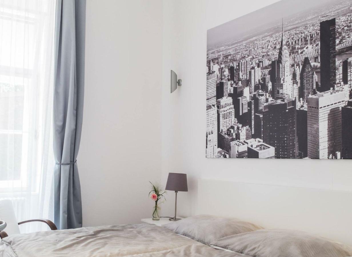 Spacious Old Town Luxury Apartment Linz Exterior foto